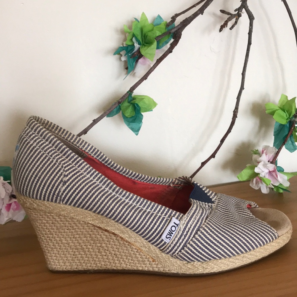 TOMS platform shoes